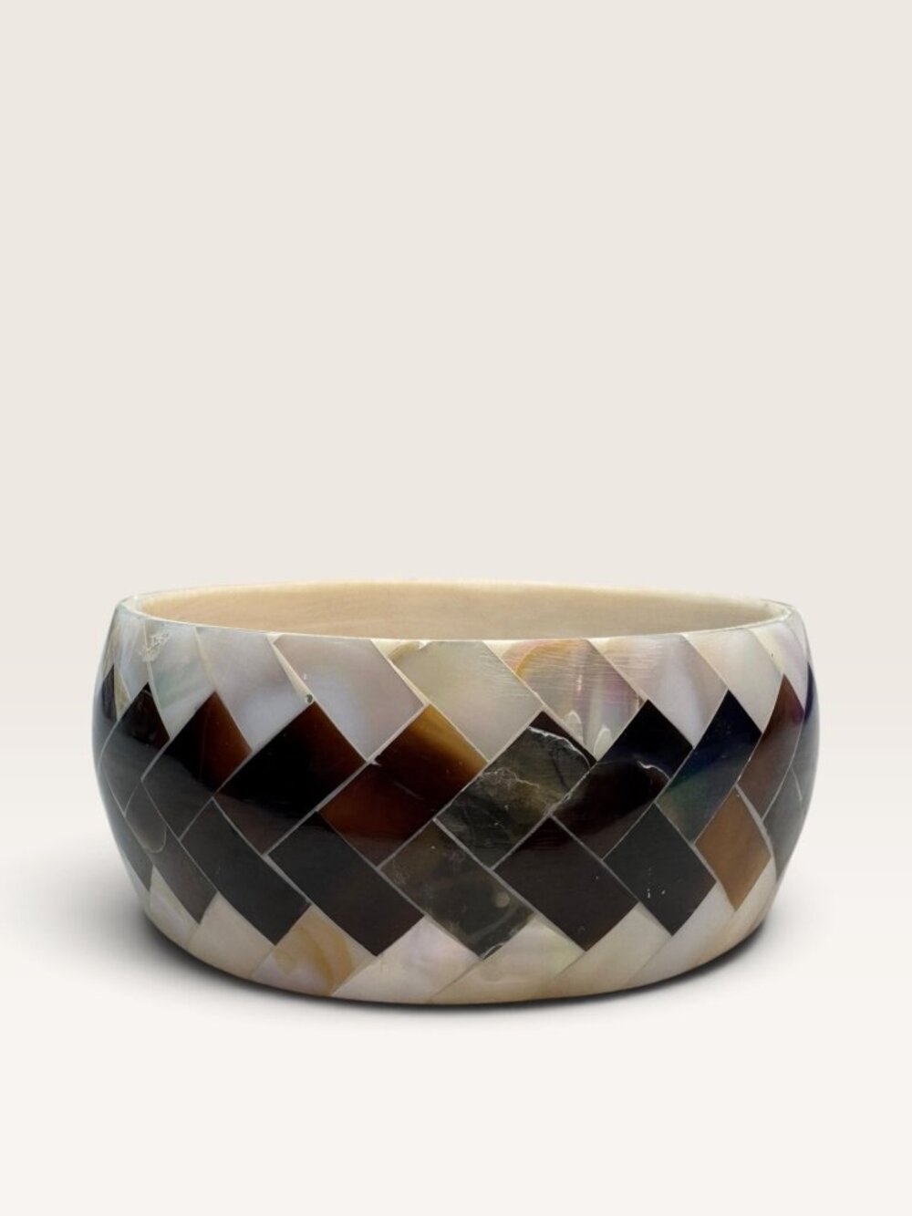 1970s Herringbone Mother of Pearl MOP Horn Inlay Chunky Bangle 7.75"